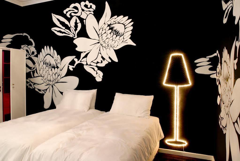 Hotel Daddy Long Legs Art Kaapstad
